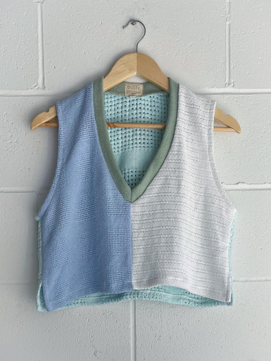 Bruns Vest in Sky Splice