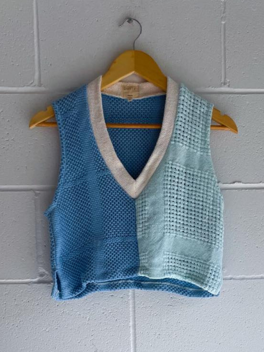 Bruns Vest in Sky Splice